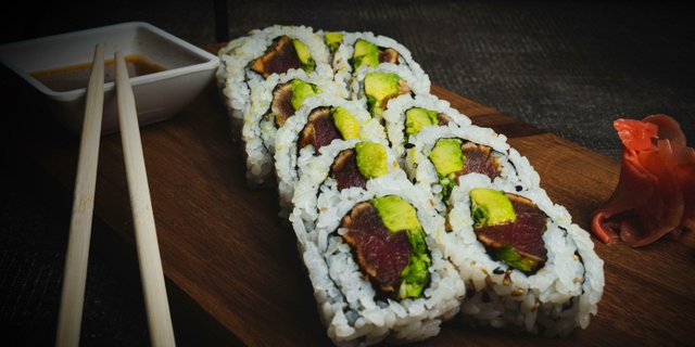 Tuna Steak Roll