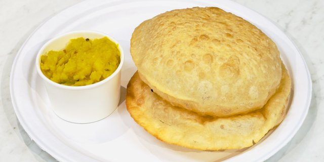 Poori & Potato Masala