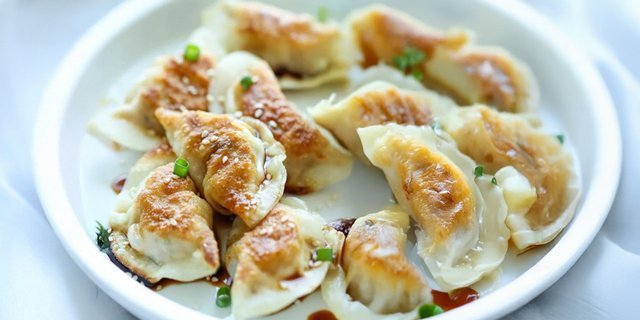 Mini Chicken Potstickers (Dairy-Free)