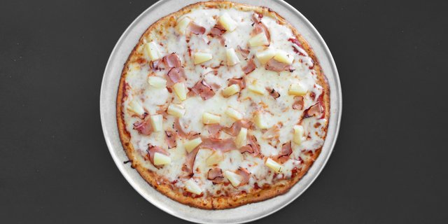 Gluten-Free Cheeseburger Pizza
