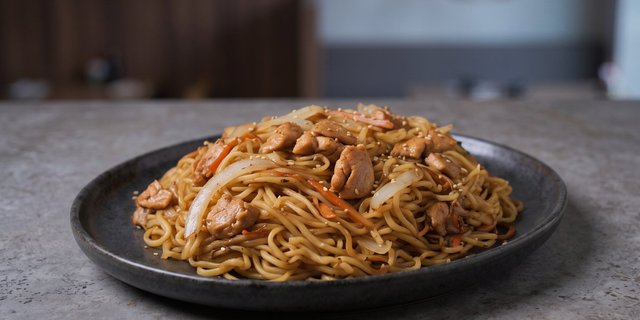 Chicken Yaki Noodle