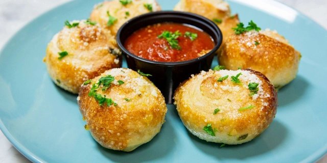 Garlic Parmesan Rolls