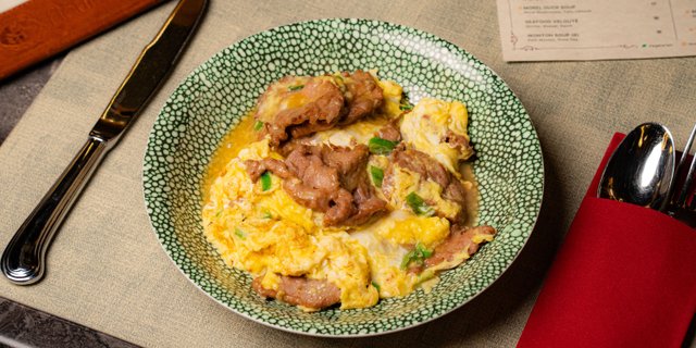 Beef w/ Silky Egg