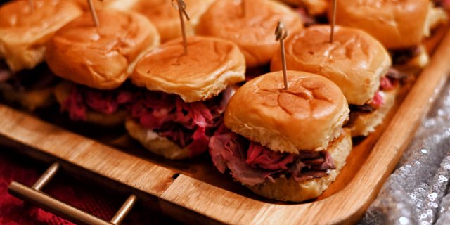 Tenderloin Sliders