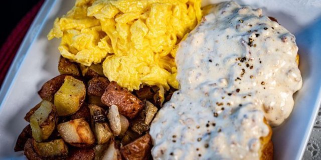 Biscuit & Gravy Basket