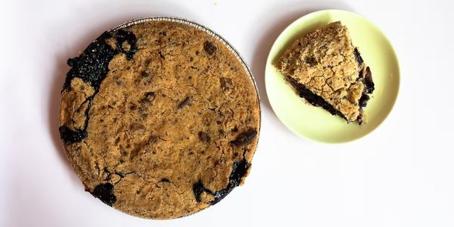 Wild Maine Blueberry Crumb 9" Pie