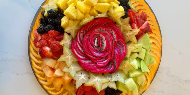 Deluxe Fruit Platter