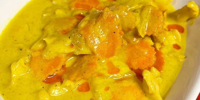 Yellow Curry Entree Tray