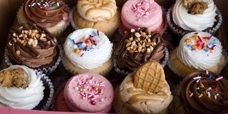 Full-Size Cupcake 1/2 Dozen