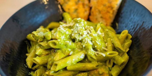 Chicken Pesto Penne