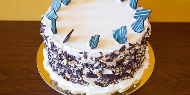 16" Neapolitan Mousse