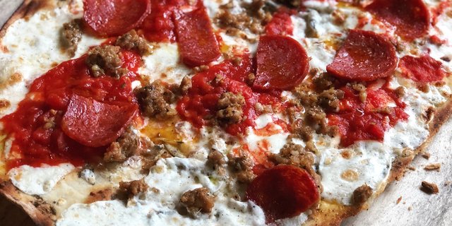 Della Carne Neapolitan Pizza