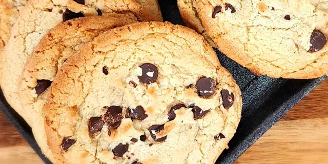 Sweet Street Chocolate Chunk Cookies