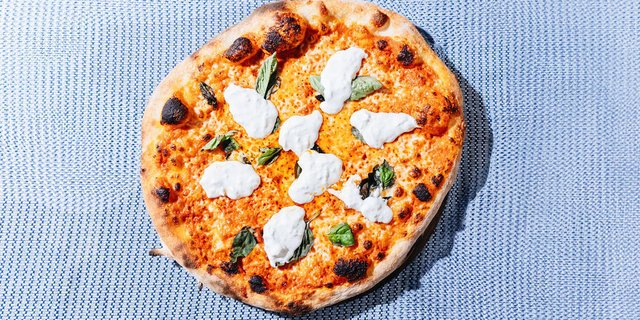 16" Vodkarita Pizza