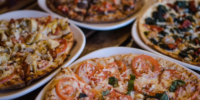 Feed The Crew 10 Pizzas