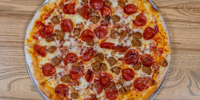 10" JUST MEATS PIZZA BOXED MEAL