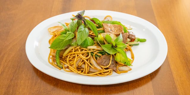 Spaghetti Kee Mow Tray