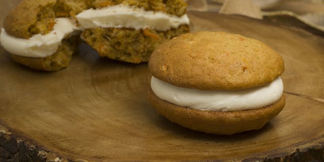 Crazy 4 Carrot Whoopie Pie