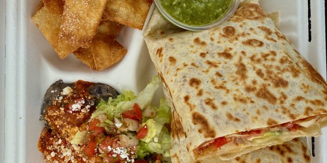 Super Quesadilla Boxed Lunch