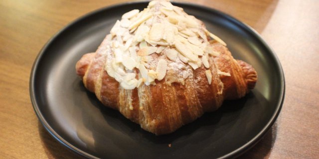 Almond Croissant