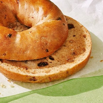 Cinnamon Swirl & Raisin Bagel Boxed Breakfast