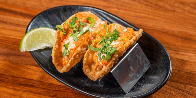 Spicy Tuna Mini Tacos