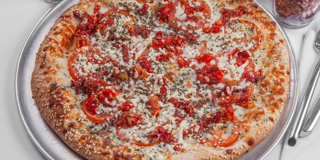 Tomato Duet Pizza