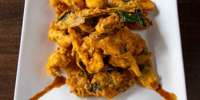 Vegetable Pakoras Tray