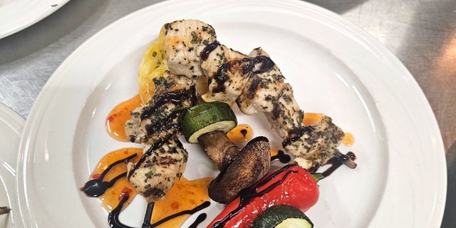 Greek Chicken & Peppers