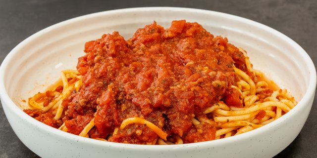 Spaghetti w/ Meat Sauce
