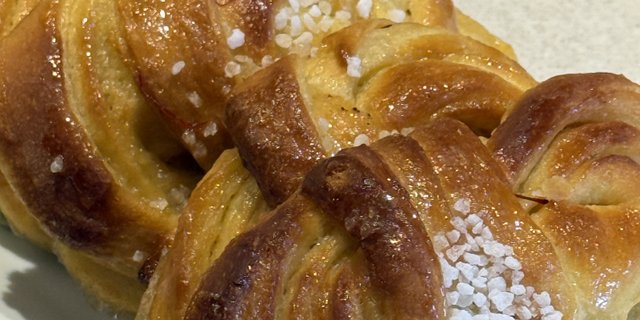 Saffron Bun