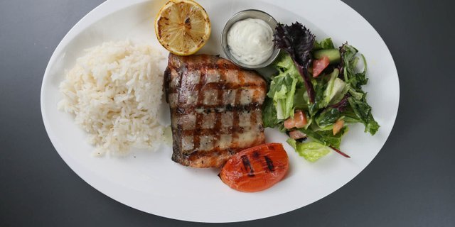 Salmon Plate
