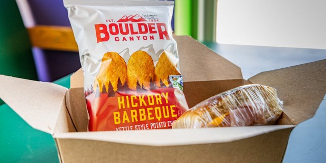 Full Sub Boxed Lunch w/ Chips