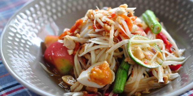 Tum Thai Kai Kem Salad