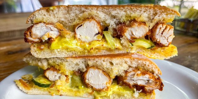 Chicken & Tin Panini Sandwich Box