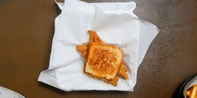 Catfish Sandwich