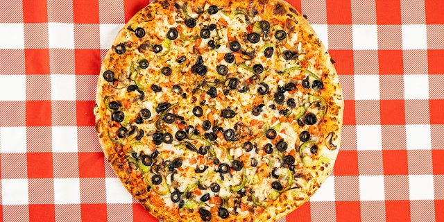 Veggie Deluxe Pizza