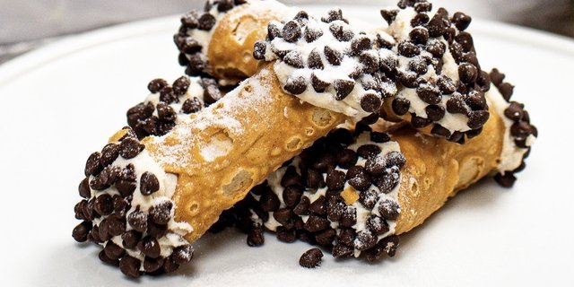 Mini Cannoli Tray