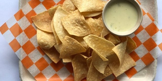 Chips & Queso