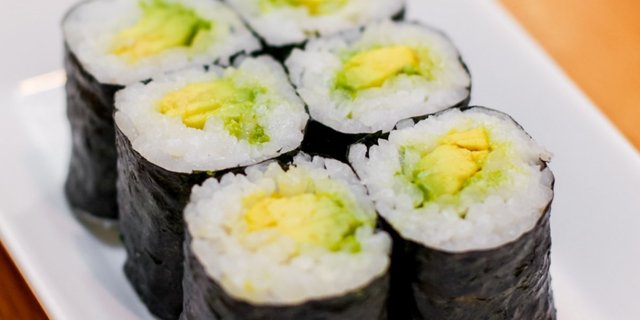 Avocado Maki Roll