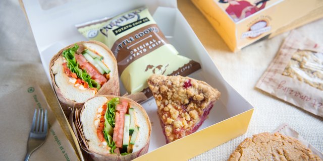 Sandwich Boxed Lunch w/ Pie