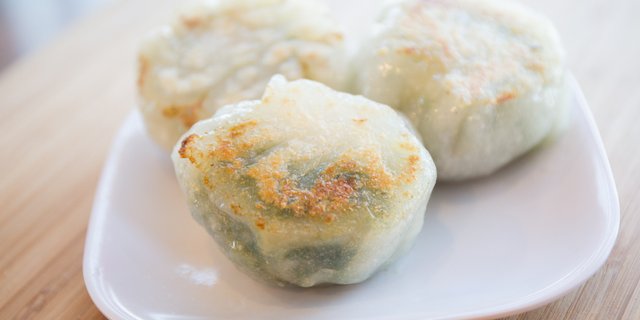 Pan-Fried Shrimp & Chives Dumpling
