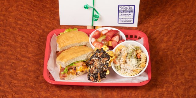 Chicken Deluxe Sandwich Box Lunch