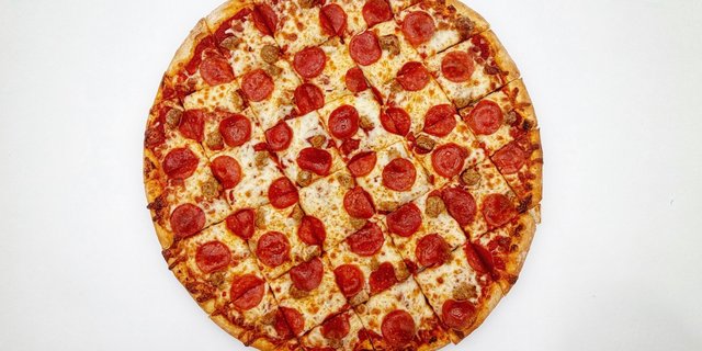 Hand-Tossed Pizza