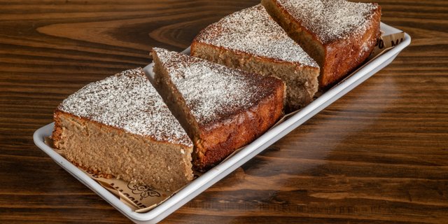 Almond Cake
