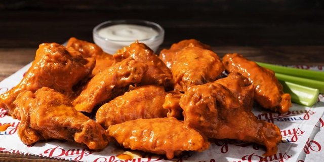 Jumbo Bone-In Buffalo Wings