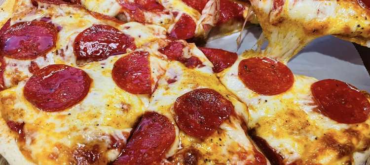 Mama Nick's Circle Pizzeria