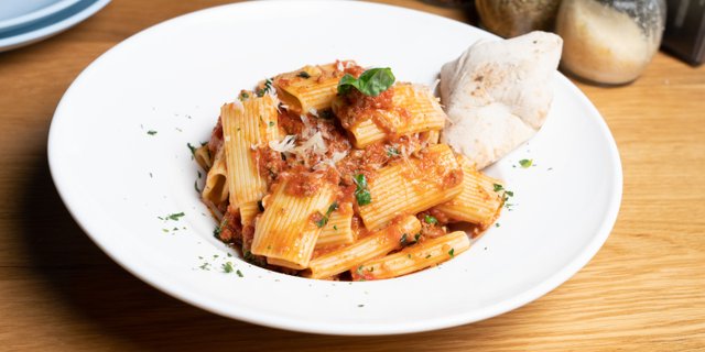 Rigatoni Bolognese