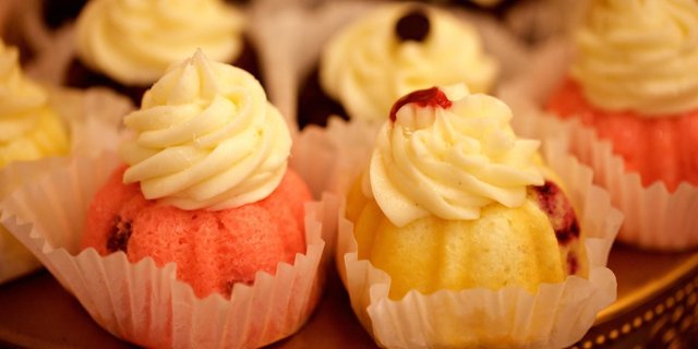 2" Bitty Bundts