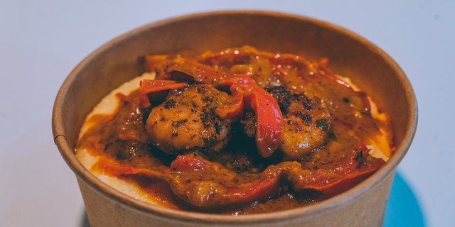 Curry Shrimp & Grits